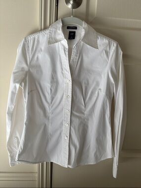 GAP Women's White Tailored Button-Up Shirt